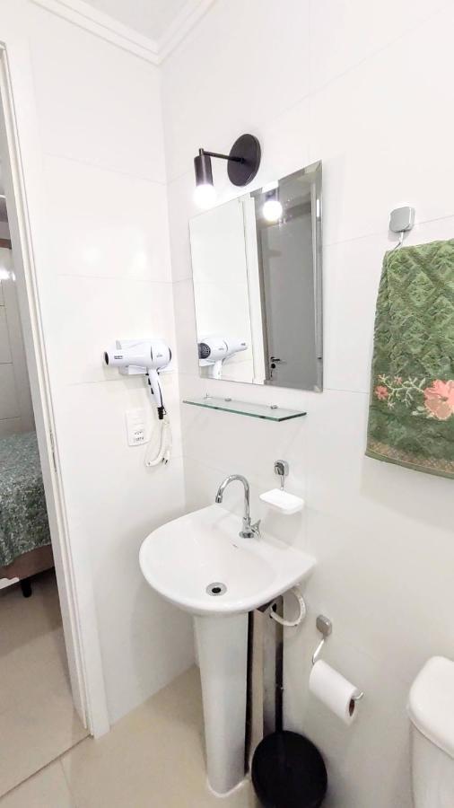 Apto Centro Ubatuba Com Varanda Gourmet, Suite E Piscina Kültér fotó